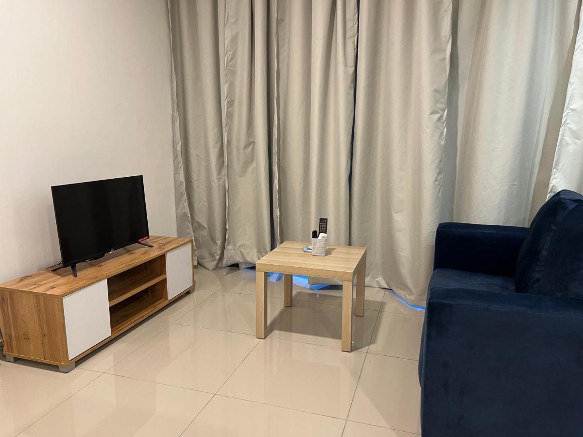 Studio Units At Pacific Tower Near Jaya One By Comfyasia Petaling Jaya Esterno foto
