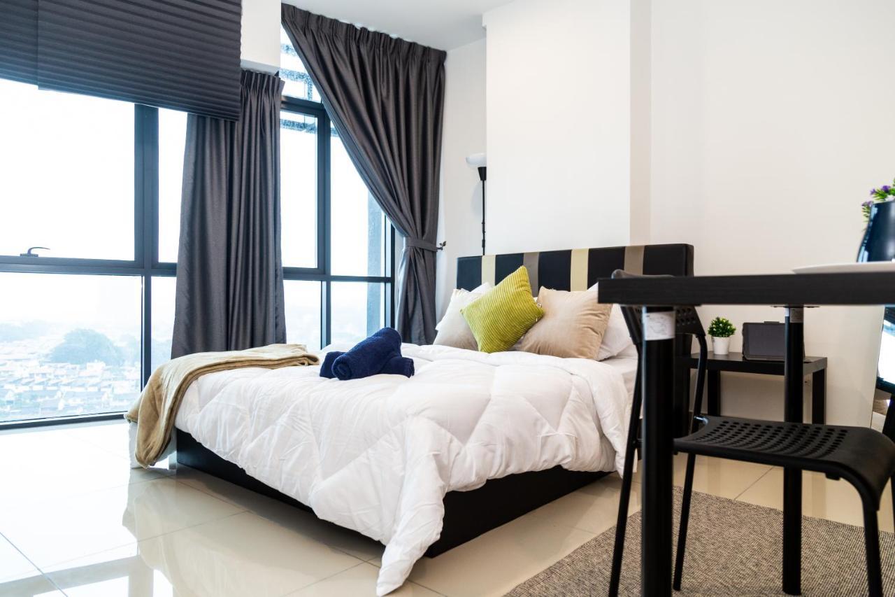 Studio Units At Pacific Tower Near Jaya One By Comfyasia Petaling Jaya Esterno foto
