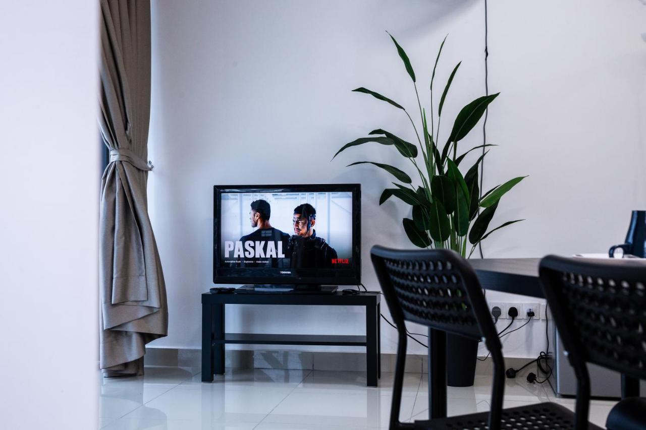 Studio Units At Pacific Tower Near Jaya One By Comfyasia Petaling Jaya Esterno foto