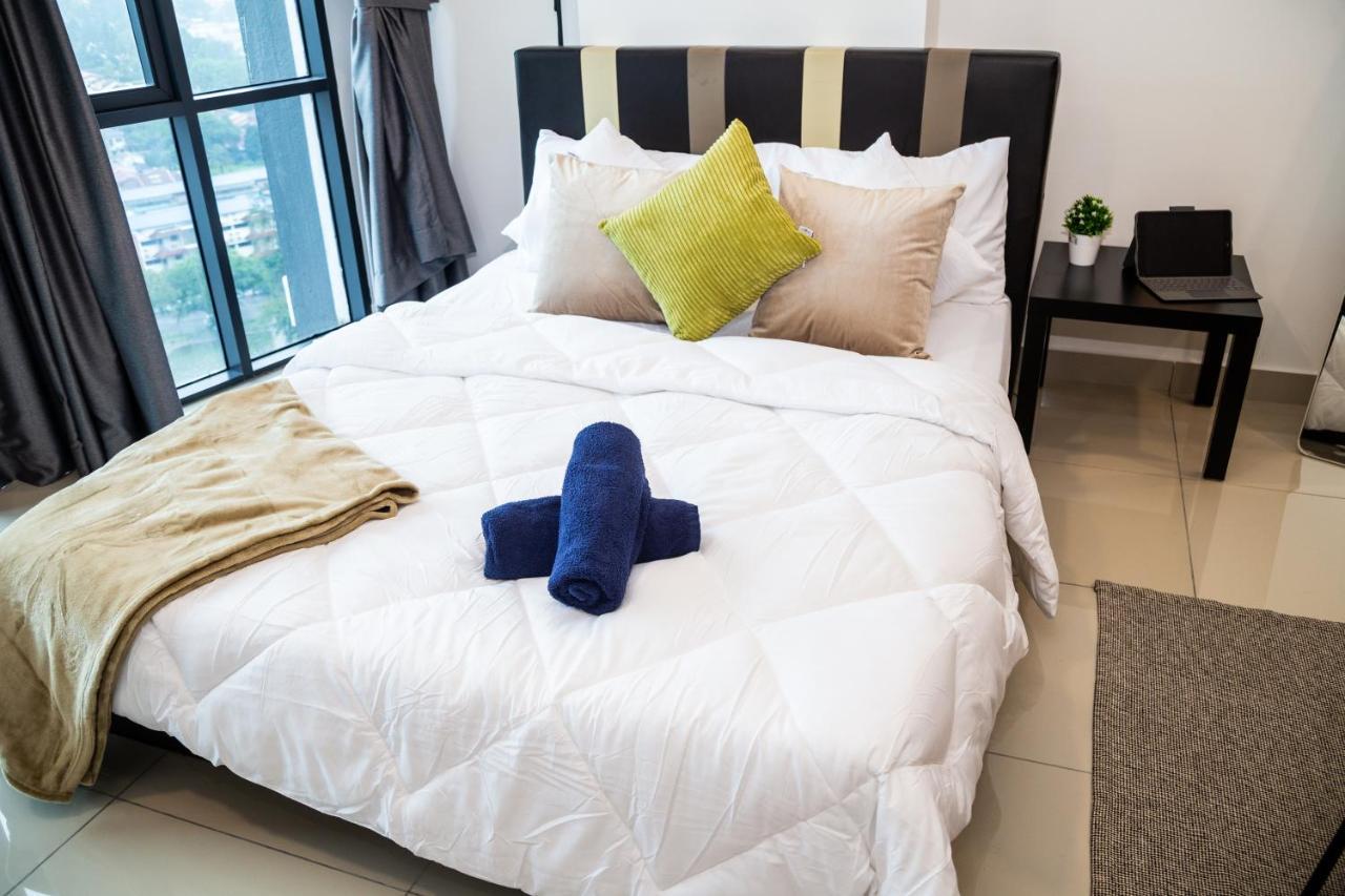 Studio Units At Pacific Tower Near Jaya One By Comfyasia Petaling Jaya Esterno foto