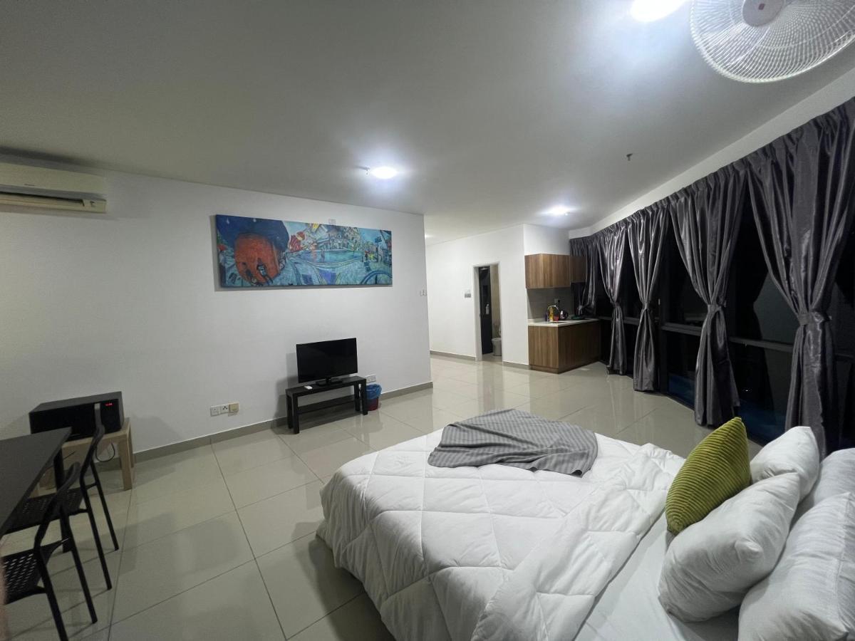 Studio Units At Pacific Tower Near Jaya One By Comfyasia Petaling Jaya Esterno foto