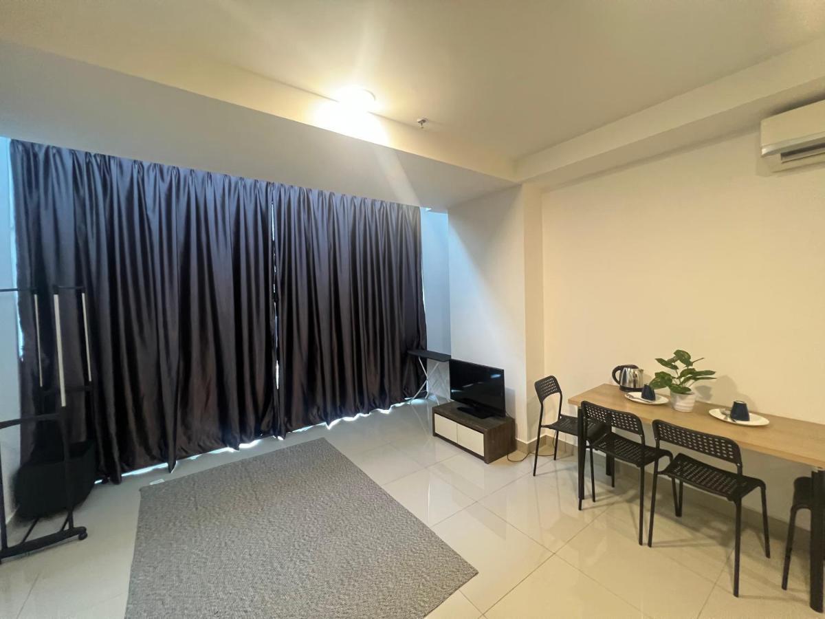 Studio Units At Pacific Tower Near Jaya One By Comfyasia Petaling Jaya Esterno foto