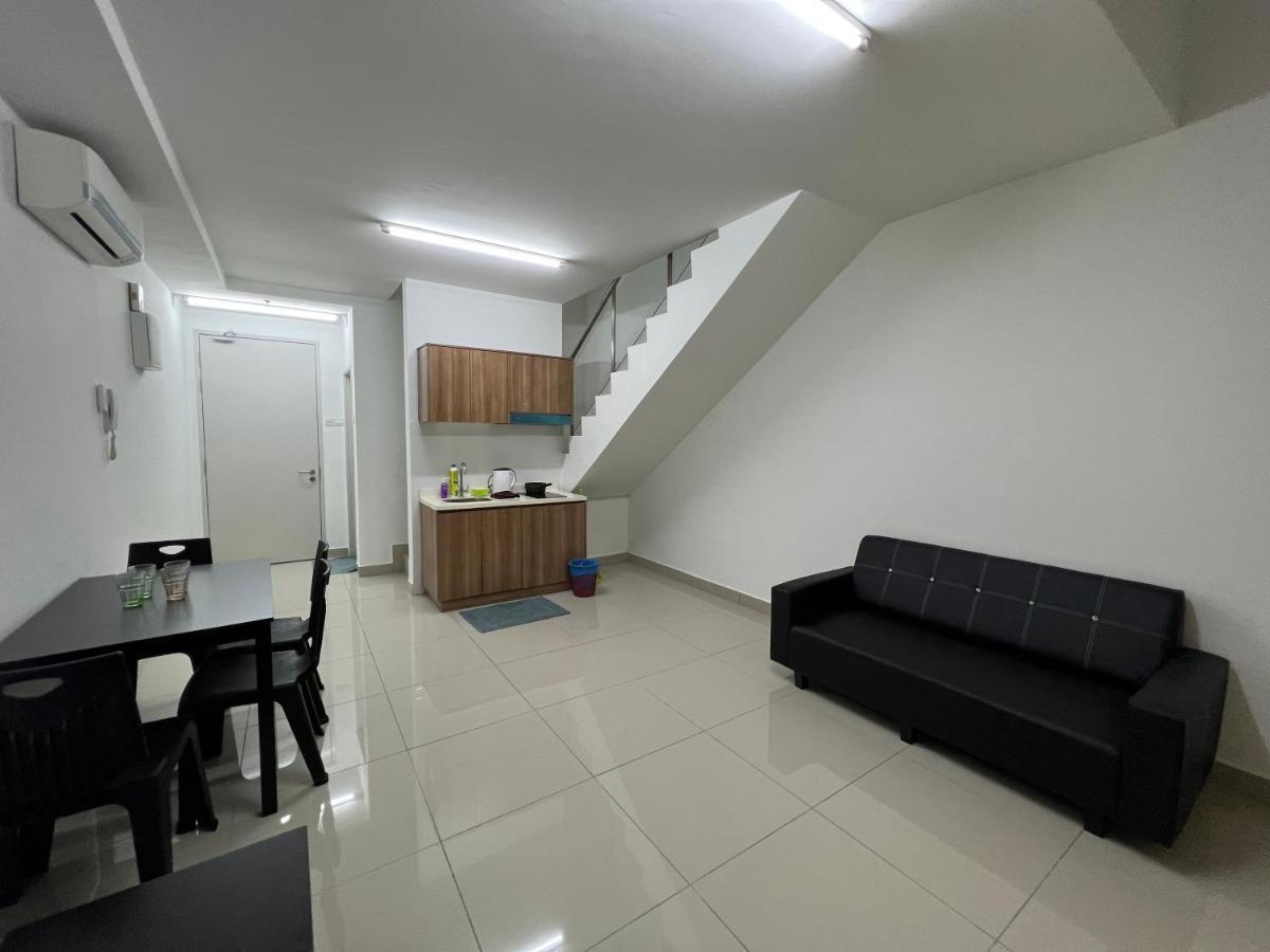 Studio Units At Pacific Tower Near Jaya One By Comfyasia Petaling Jaya Esterno foto