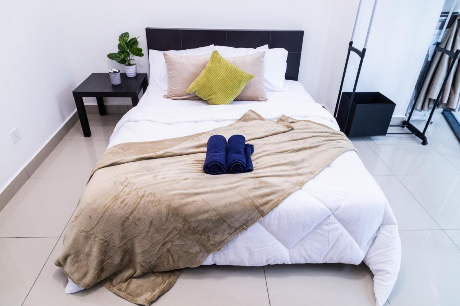 Studio Units At Pacific Tower Near Jaya One By Comfyasia Petaling Jaya Esterno foto